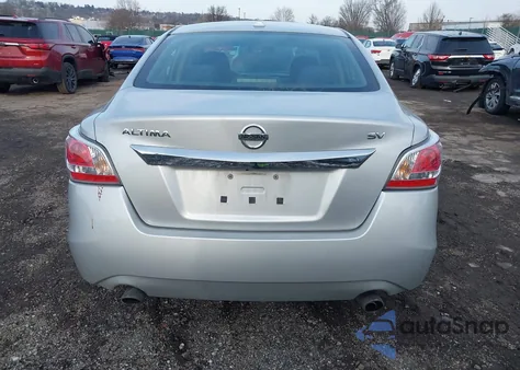 2015 Nissan Altima 2.5 Sv z USA, uszkodzony, nr VIN 1N4AL3AP0FC598242
